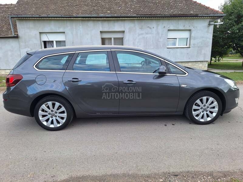 Opel Astra J 1.7 DTI,COSMO,N0V