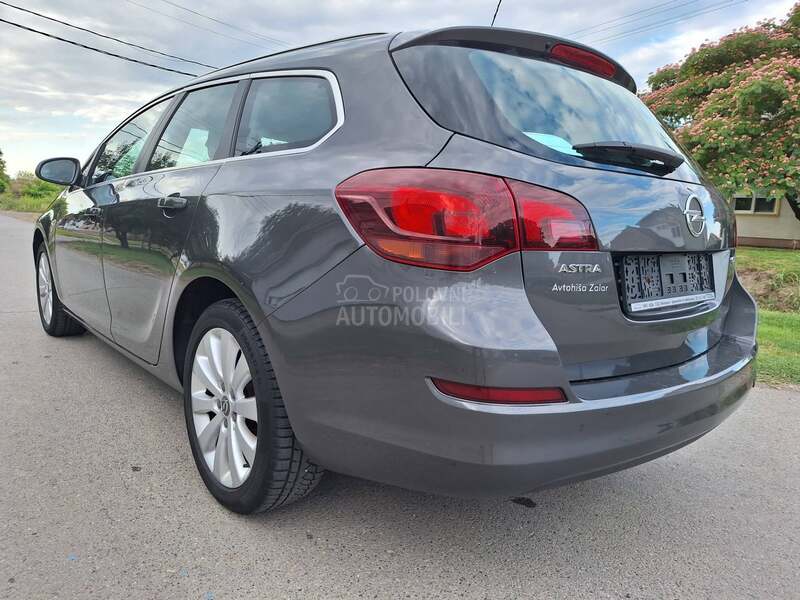 Opel Astra J 1.7 DTI,COSMO,N0V