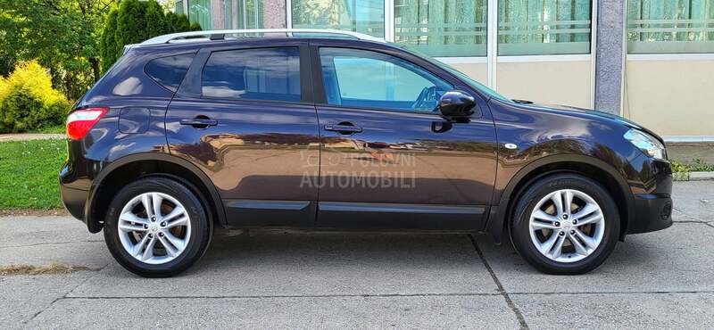 Nissan Qashqai TEKNA/BOSE/PANO