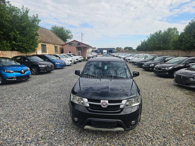 Fiat Freemont 