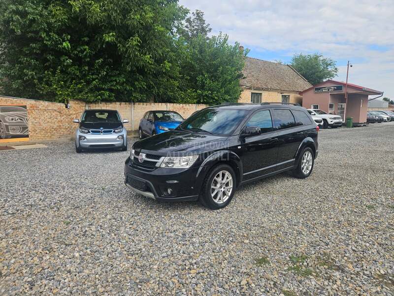 Fiat Freemont 
