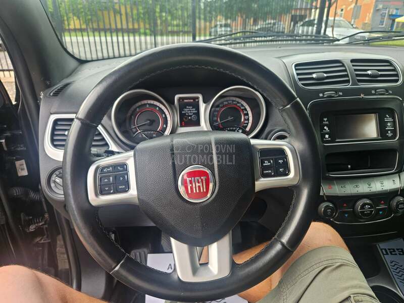 Fiat Freemont 