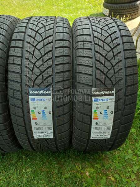 Goodyear 235/55 R19 Zimska