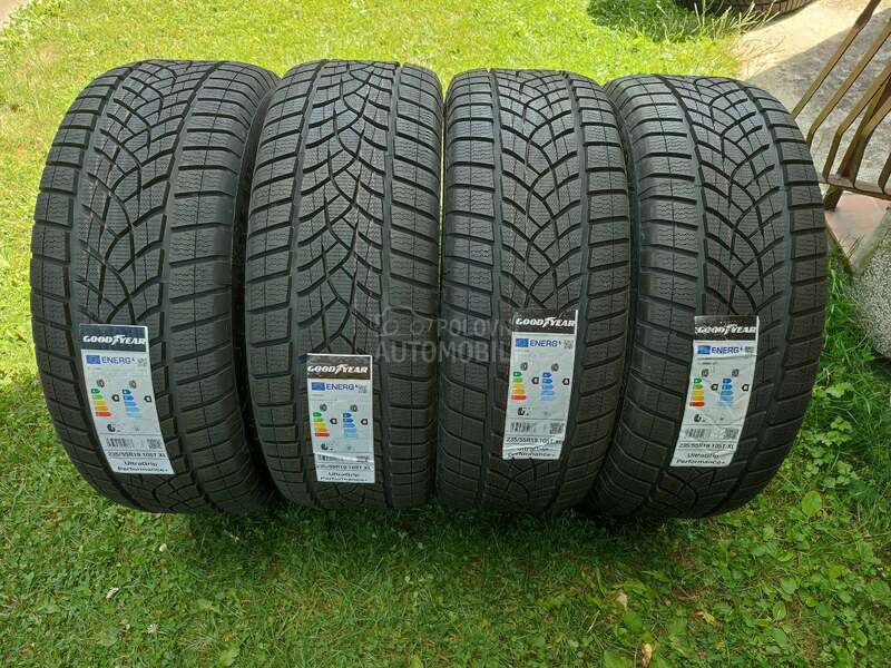 Goodyear 235/55 R19 Zimska