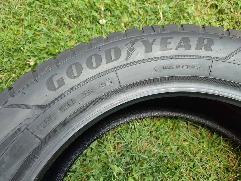 Goodyear 235/55 R19 Zimska