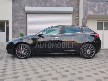 Alfa Romeo Giulietta 1750 Quadrifoglio
