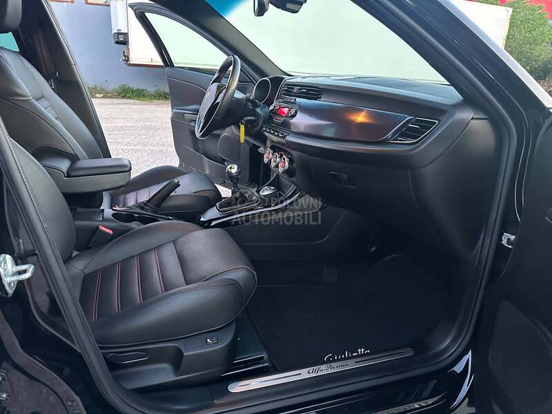 Alfa Romeo Giulietta 1750 Quadrifoglio