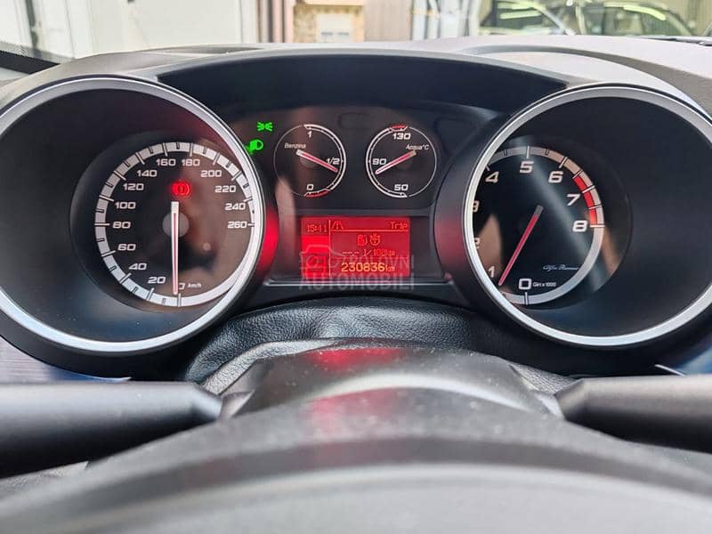 Alfa Romeo Giulietta 1750 Quadrifoglio