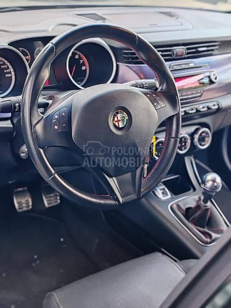 Alfa Romeo Giulietta 1750 Quadrifoglio