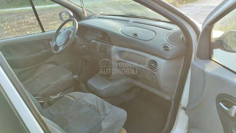 Renault Scenic 1.9