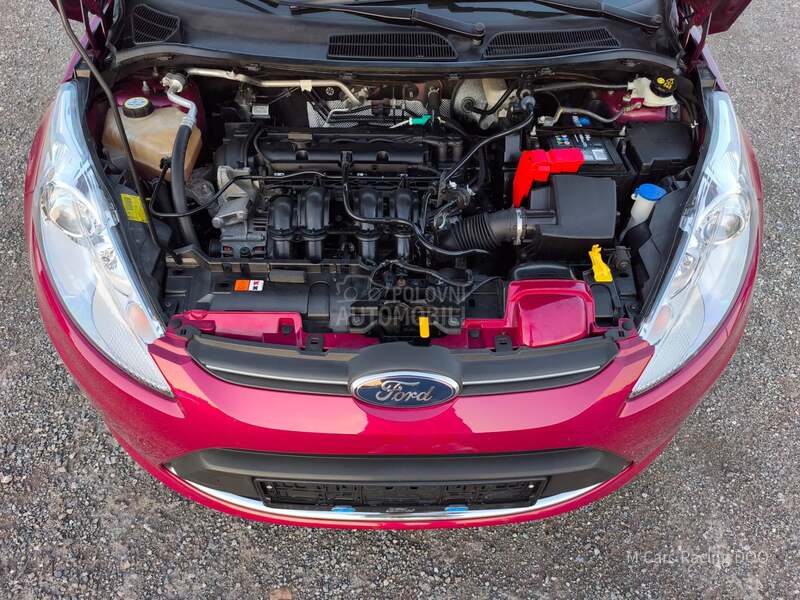 Ford Fiesta 1.4 16v TITANIUM