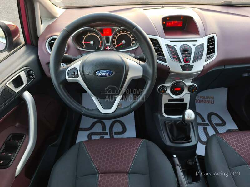 Ford Fiesta 1.4 16v TITANIUM