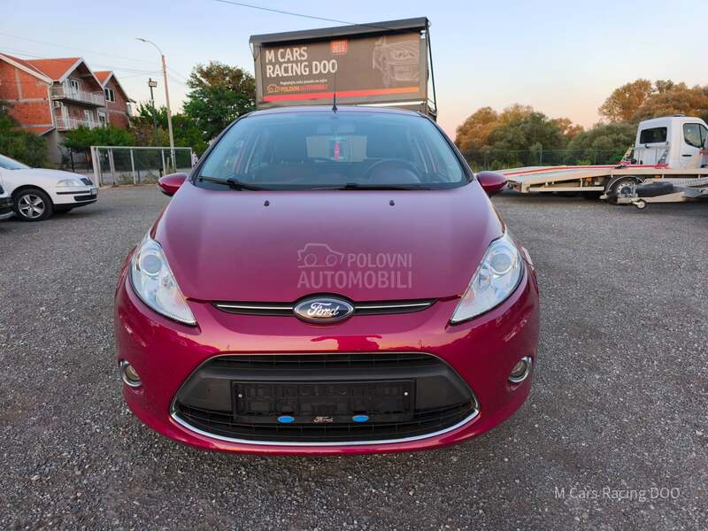 Ford Fiesta 1.4 16v TITANIUM
