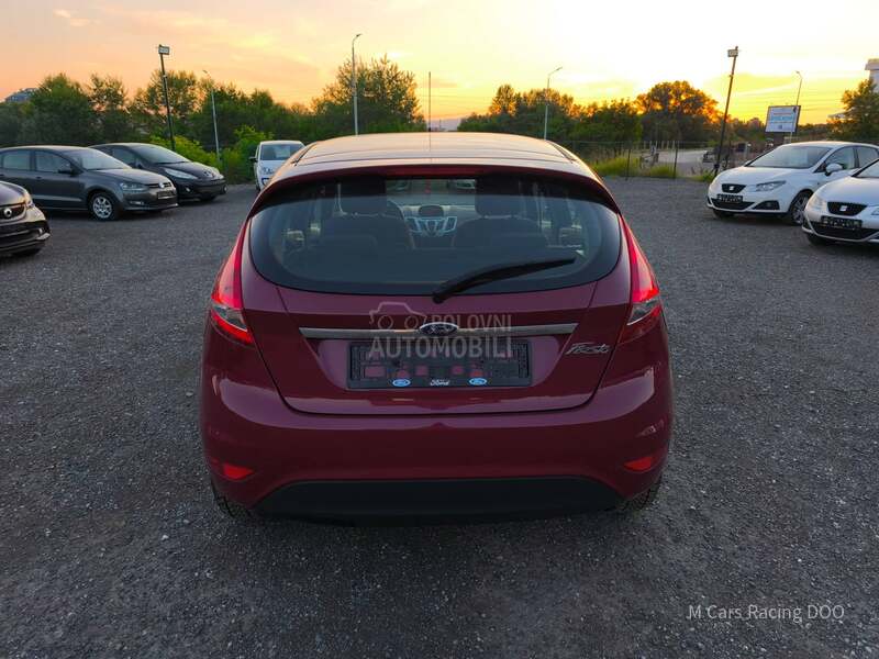 Ford Fiesta 1.4 16v TITANIUM