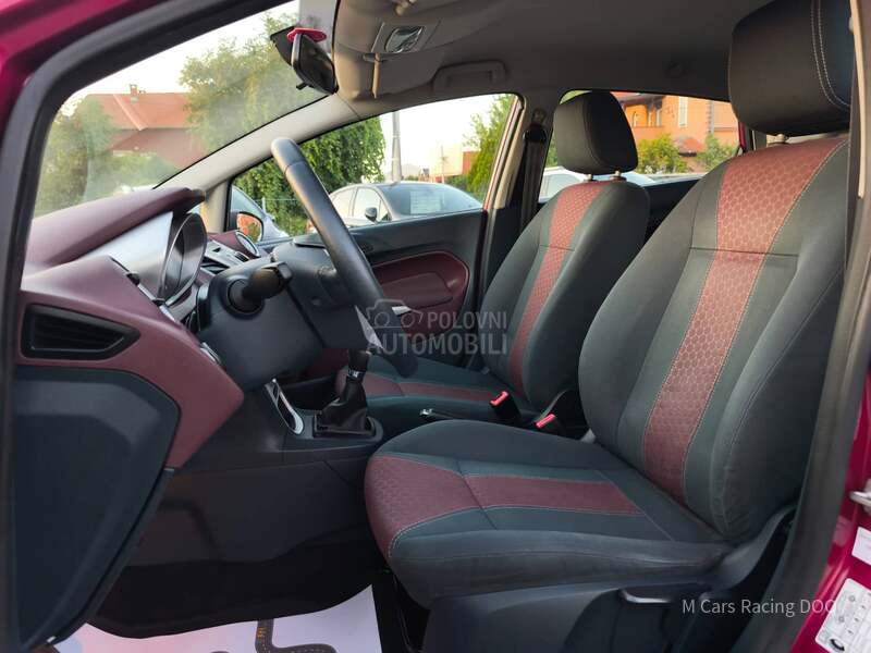 Ford Fiesta 1.4 16v TITANIUM