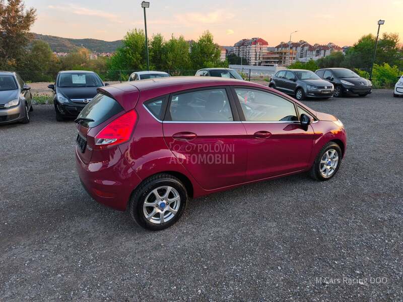 Ford Fiesta 1.4 16v TITANIUM