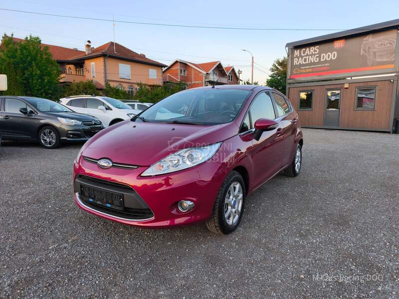Ford Fiesta 1.4 16v TITANIUM