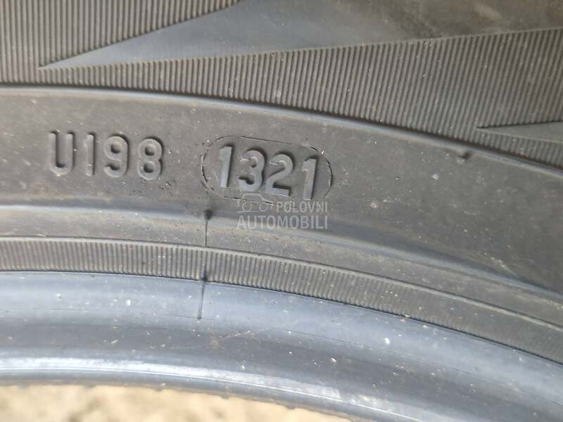 Pirelli 235/50 R19 Letnja