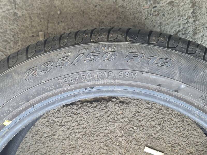 Pirelli 235/50 R19 Letnja