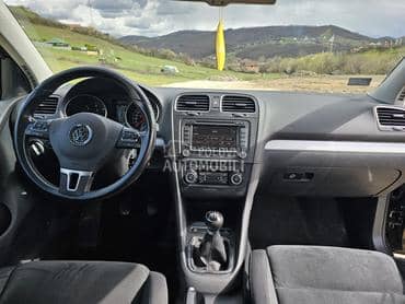 Instrumet tabla za Volkswagen Golf 6 od 2008. do 2015. god.