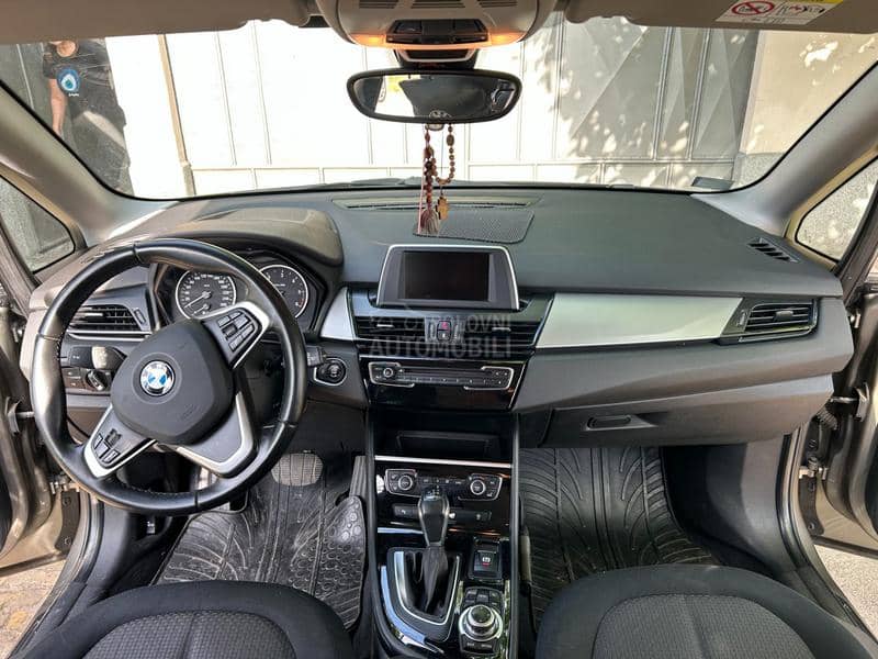 BMW 218 2.0