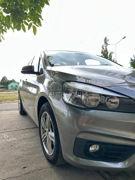 BMW 218 2.0