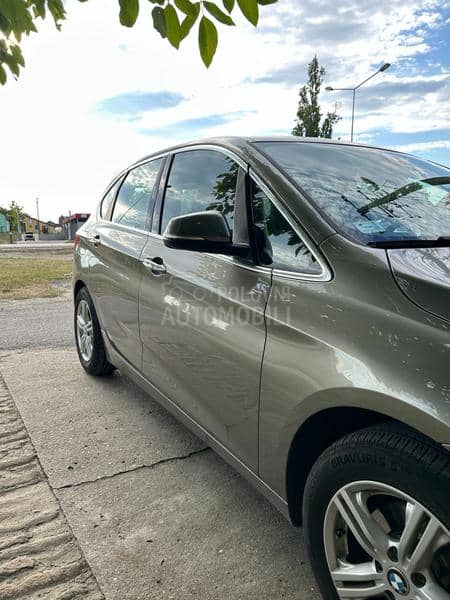 BMW 218 2.0
