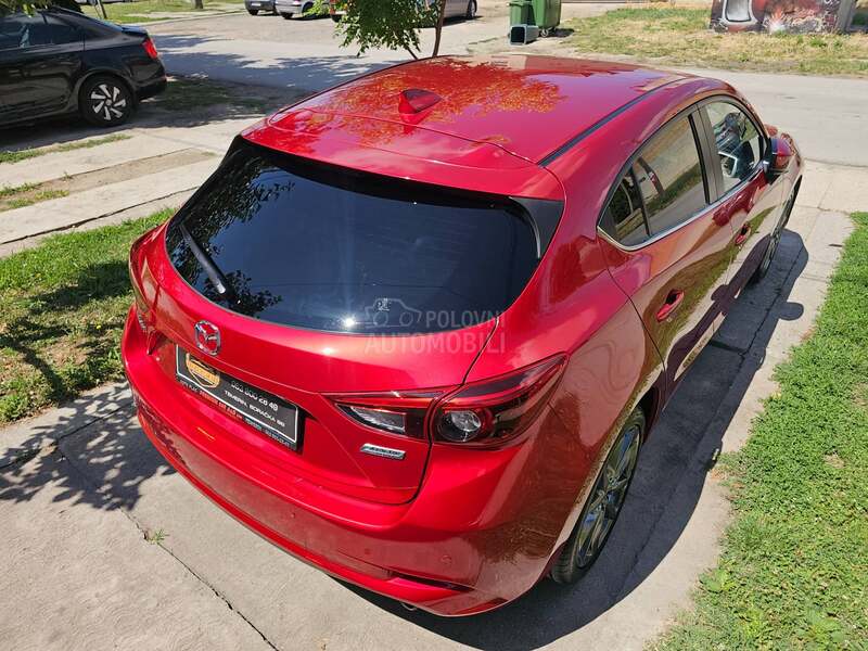 Mazda 3 2.0 REVOLUTION CH