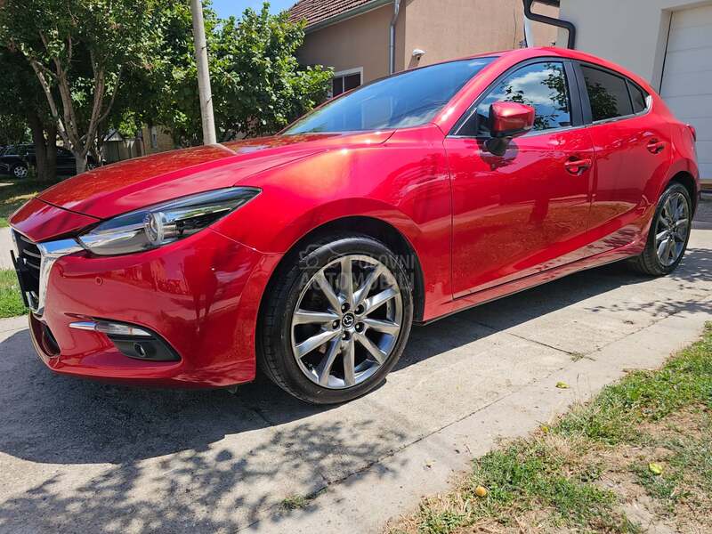 Mazda 3 2.0 REVOLUTION CH