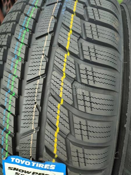 Toyo 235/60 R18 Zimska