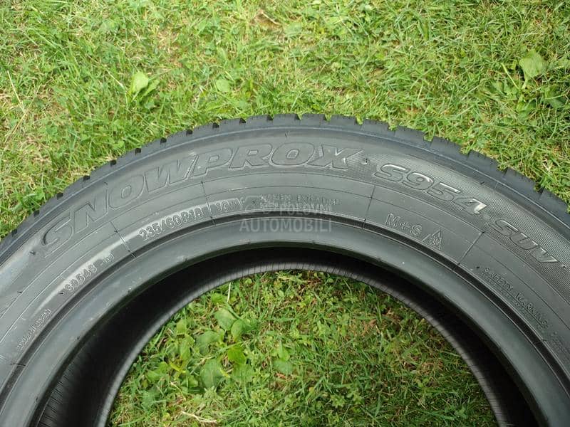 Toyo 235/60 R18 Zimska