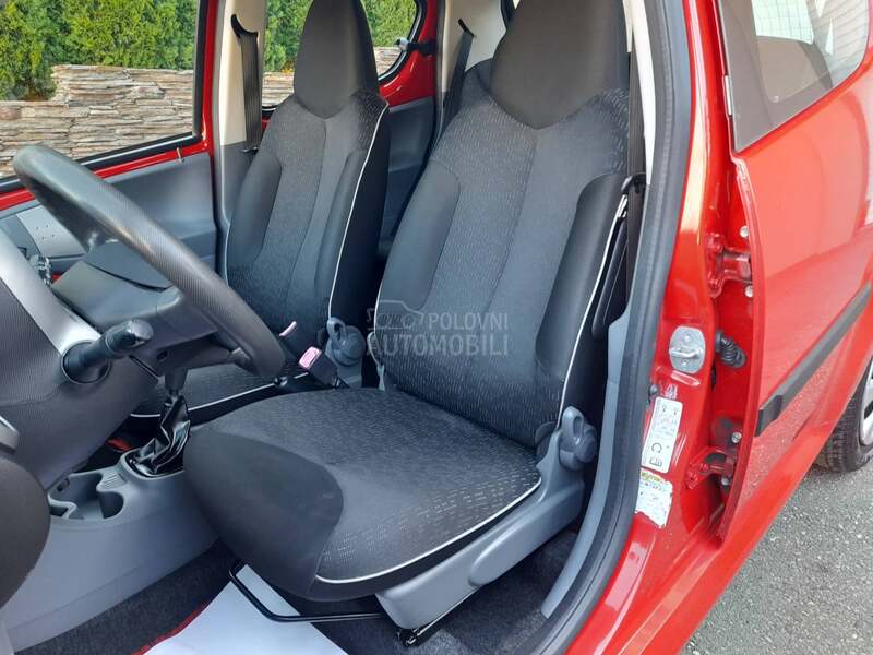 Peugeot 107 1.0 /CH FUUL 3 kom