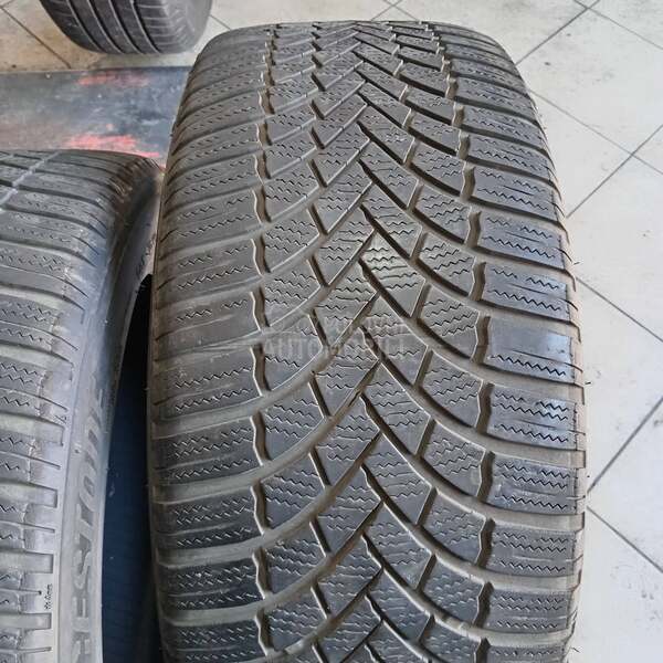 Bridgestone 235/45 R18 Zimska