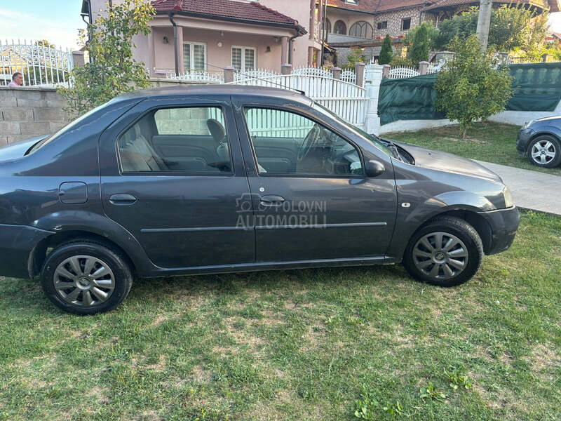 Dacia Logan 