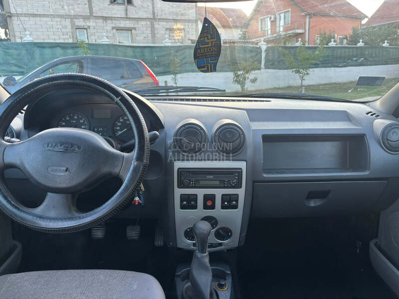 Dacia Logan 