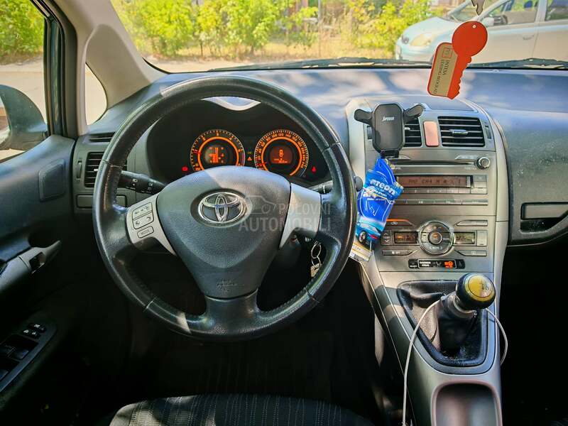 Toyota Auris 1.4 D4-D