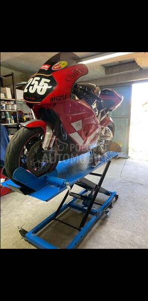 Aprilia rsv 1000 rr
