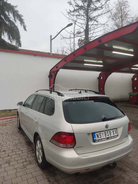 Volkswagen Golf 6 1.6 BLUEMOTION