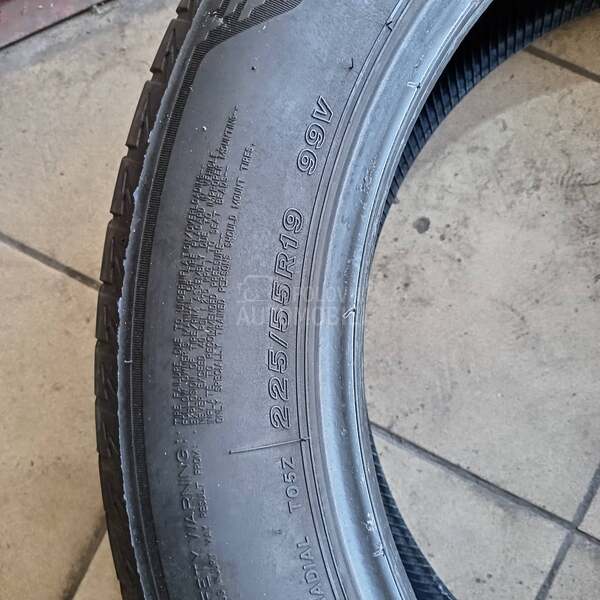 Bridgestone 225/55 R19 Letnja