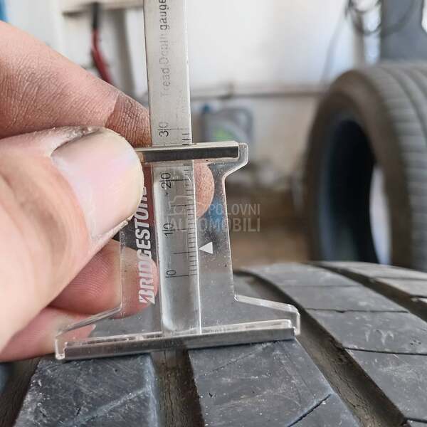 Bridgestone 225/55 R19 Letnja