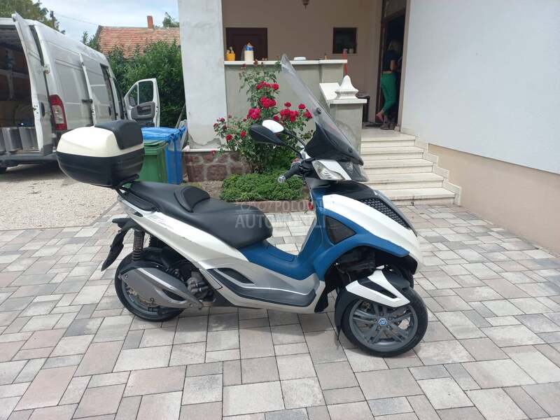 Piaggio MP3 300Yourban