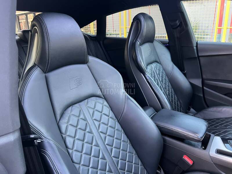 Audi A5 S-Line BLACK EDITION