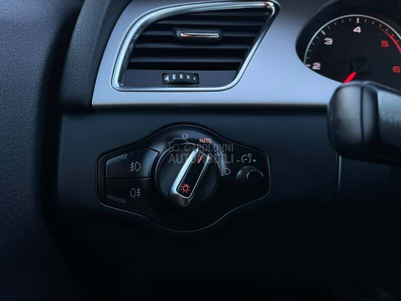 Audi A4 2.0 TDI S-LINE CH