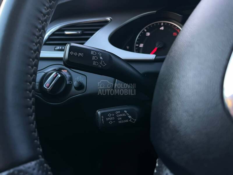 Audi A4 2.0 TDI S-LINE CH