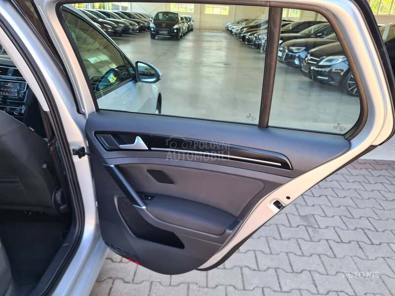Volkswagen Golf 7 1.4 TGI HIGHLINE