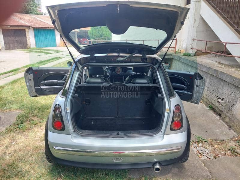 MINI Cooper 