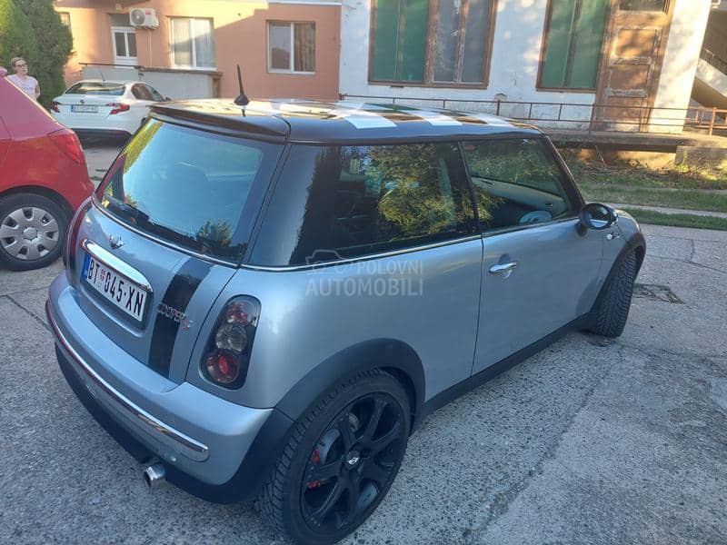 MINI Cooper 