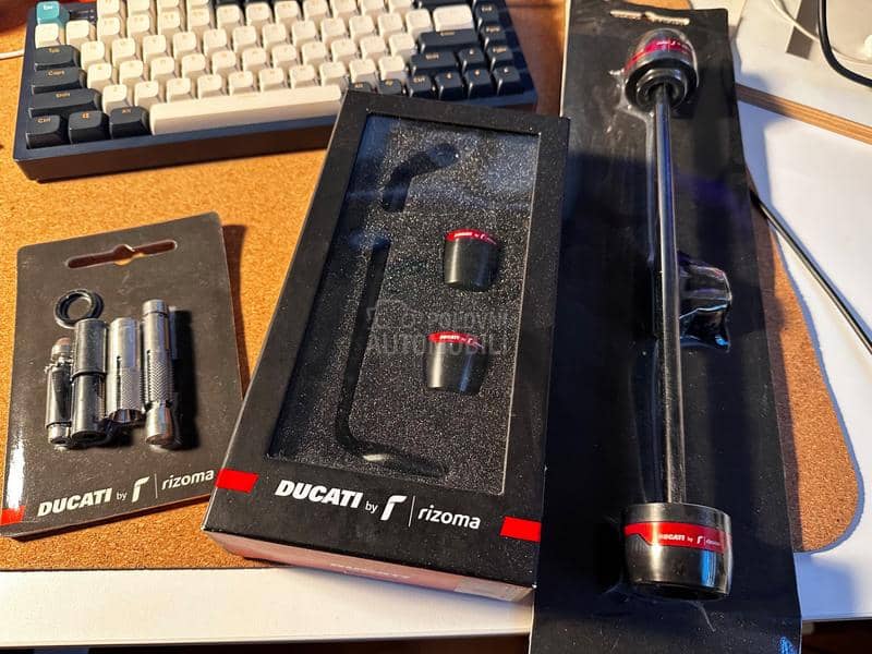 Ducati Streetfighter V2