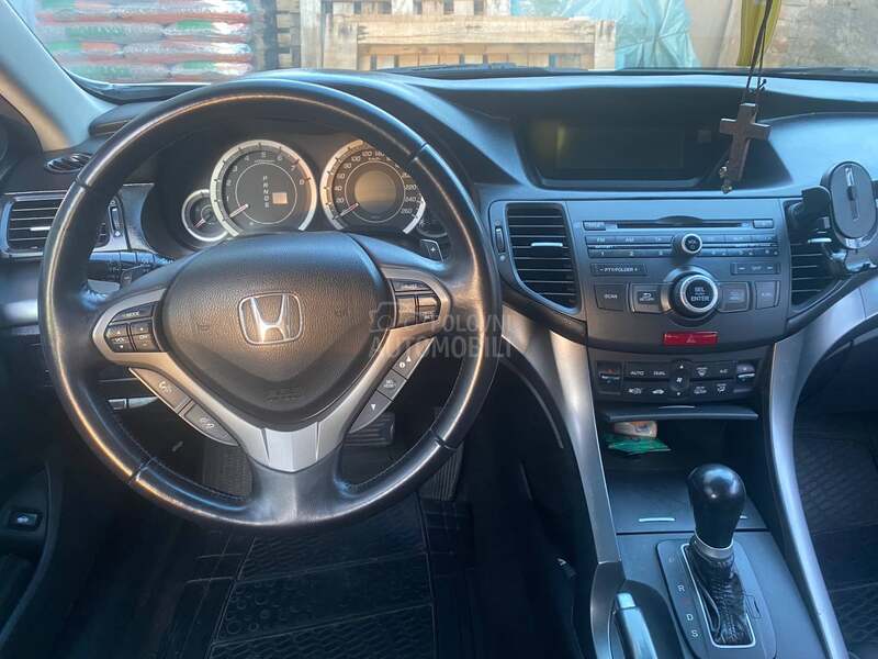 Honda Accord 2.0