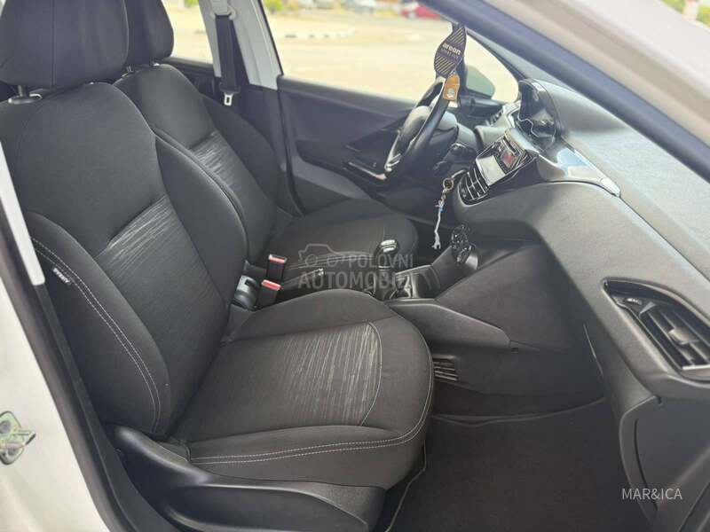 Peugeot 208 1.4 HDI